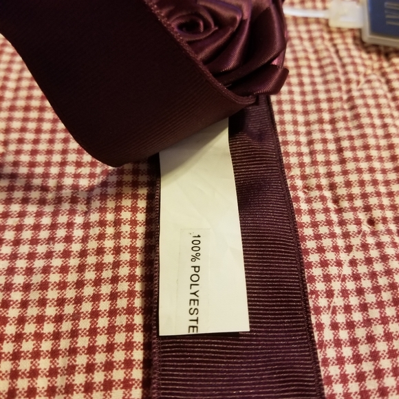 GAP Ribbon Rose Belt - Picture 6 of 6